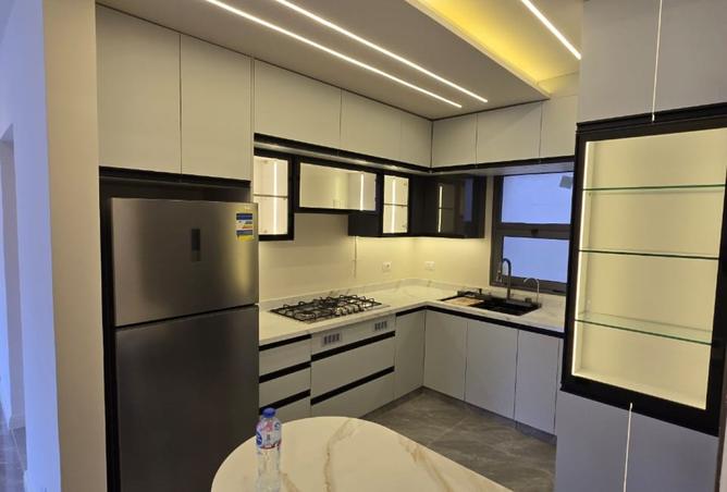 8191900 - Property Image 3