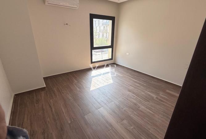 8275408 - Property Image 3