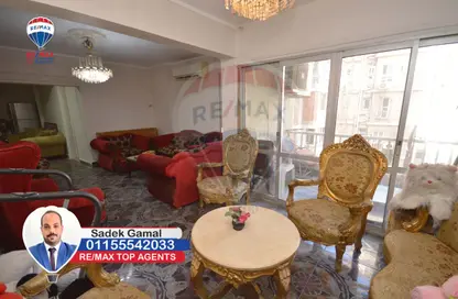Apartment - 2 Bedrooms - 1 Bathroom for sale in Laurent - Hay Sharq - Alexandria
