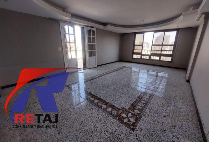 8255307 - Property Image 3