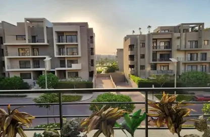 Apartment - 3 Bedrooms - 3 Bathrooms for sale in Fifth Square - The 5th Settlement - New Cairo City - Cairo