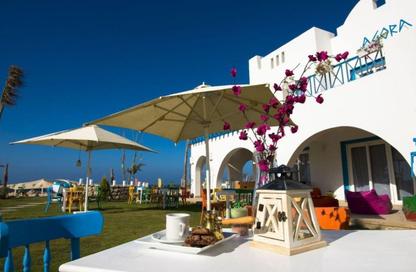Chalet - 2 Bedrooms - 2 Bathrooms for sale in Mountain View - Ras Al Hekma - North Coast