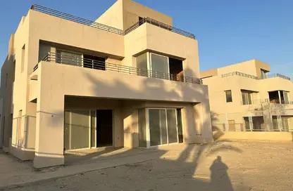 فيلا - 4 غرف نوم - 5 حمامات للبيع في جولف فيوز - طريق مصر اسكندرية الصحراوي - مدينة 6 أكتوبر - الجيزة