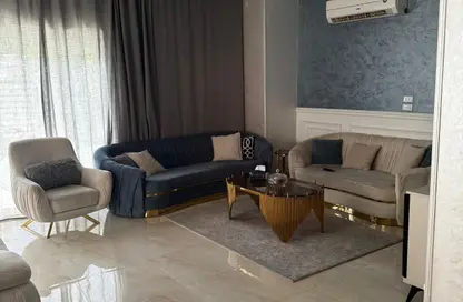 Townhouse - 5 Bedrooms - 4 Bathrooms for sale in Hyde Park - New Cairo City - Cairo