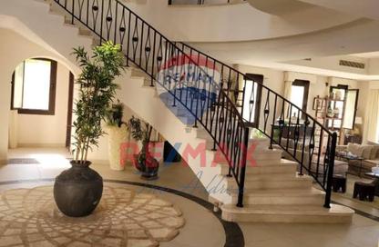 Villa - 5 Bedrooms - 4 Bathrooms for sale in Sarai - Mostakbal City Compounds - Mostakbal City - Future City - Cairo