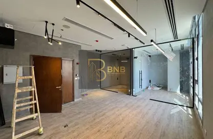 مساحات مكتبية - استوديو - 2 حمامات للايجار في ديستريكت 5 - كمبوندات التجمع الخامس - التجمع الخامس - مدينة القاهرة الجديدة - القاهرة