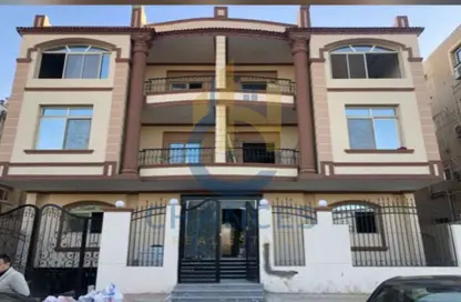Apartment - 5 Bedrooms - 3 Bathrooms for sale in El Banafseg 12 - El Banafseg - New Cairo City - Cairo