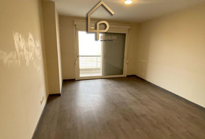 8233322 - Property Image 2