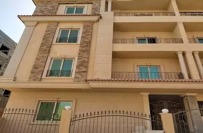 Apartment - 3 Bedrooms - 2 Bathrooms for sale in Al Andalus District - New Cairo City - Cairo