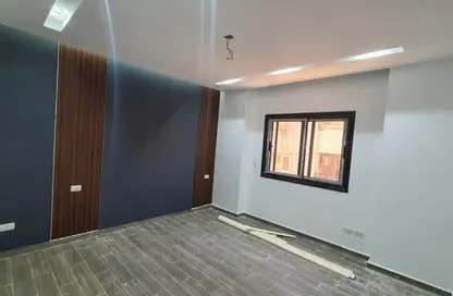 Apartment - 3 Bedrooms - 2 Bathrooms for rent in North Lotus - El Lotus - New Cairo City - Cairo