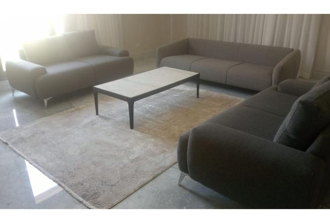 8318005 - Property Main Image