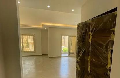 Apartment - 3 Bedrooms - 2 Bathrooms for rent in Al Gezira St. - South Investors Area - New Cairo City - Cairo