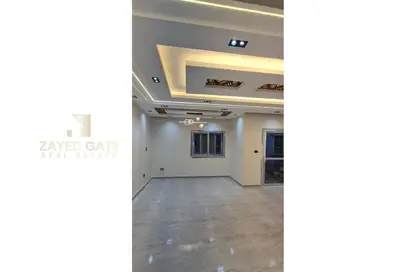 شقة - 3 غرف نوم - 2 حمامات للايجار في مدينة الخمائل - كمبوندات الشيخ زايد - الشيخ زايد - الجيزة