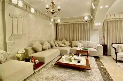 دوبلكس - 4 غرف نوم - 3 حمامات للبيع في شارع النزهة - الحي الخامس عشر - الشيخ زايد - الجيزة