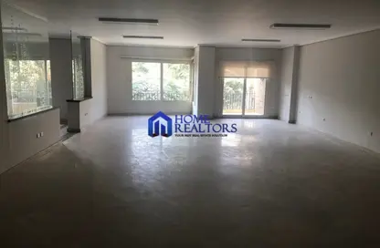 Office Space - Studio - 5 Bathrooms for rent in Degla Square - Degla - Hay El Maadi - Cairo