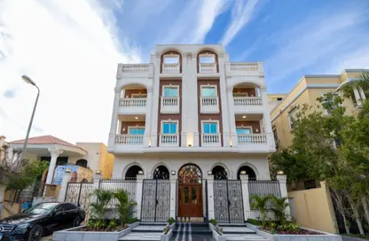 Apartment - 3 Bedrooms - 3 Bathrooms for sale in Al Shouyfat - 5th Settlement Compounds - The 5th Settlement - New Cairo City - Cairo