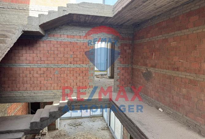 8061850 - Property Image 3