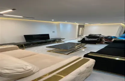 Apartment - 3 Bedrooms - 2 Bathrooms for rent in Smouha Square - Smouha - Hay Sharq - Alexandria
