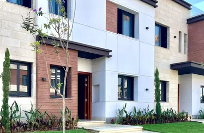 Apartment - 3 Bedrooms - 2 Bathrooms for sale in Azzar - 5th Settlement Compounds - The 5th Settlement - New Cairo City - Cairo