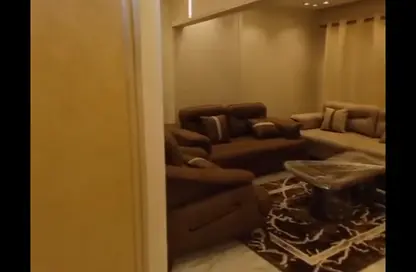 Apartment - 3 Bedrooms - 2 Bathrooms for sale in Nasr City - Cairo