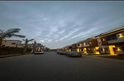Villa - 4 Bedrooms - 4 Bathrooms for sale in Azzar - 5th Settlement Compounds - The 5th Settlement - New Cairo City - Cairo
