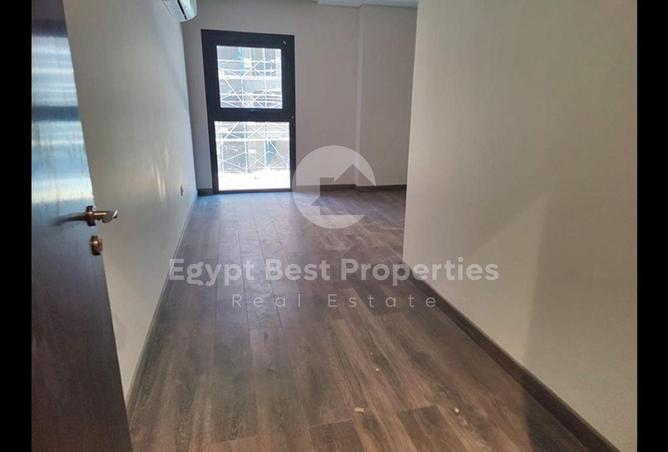 8070160 - Property Image 2