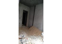 شقة - 3 غرف نوم - 2 حمامات for للبيع in شارع مختار التتش - محلية 8 - الحي الاول - مدينة العبور - القليوبية