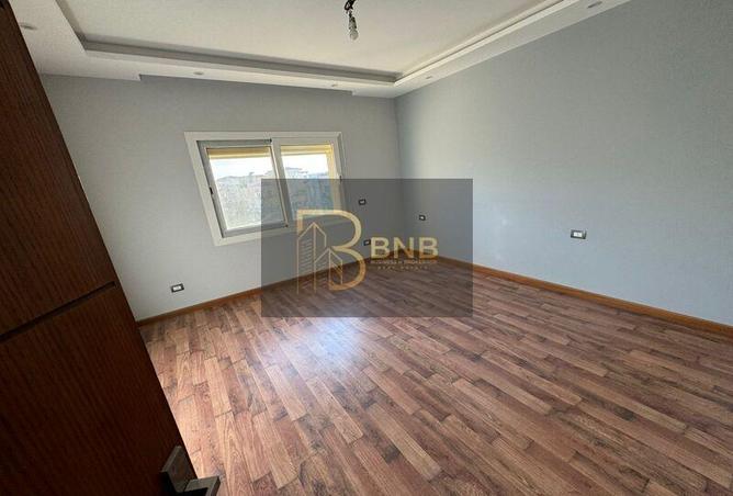 7981566 - Property Image 3