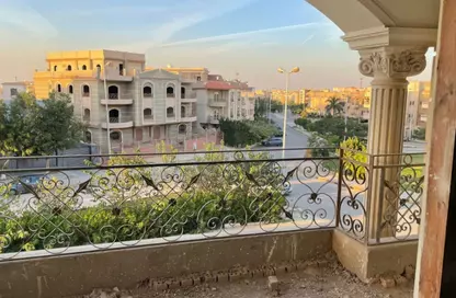 Apartment - 3 Bedrooms - 2 Bathrooms for sale in Al Narges 4 - Al Narges - New Cairo City - Cairo