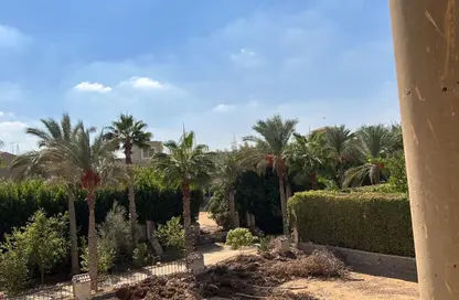 فيلا - 5 غرف نوم - 5 حمامات للبيع في كمبوندات الشروق - مدينة الشروق - القاهرة