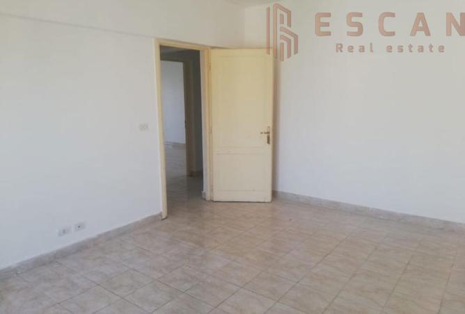8416001 - Property Image 3