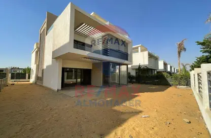 فيلا - 4 غرف نوم - 4 حمامات للبيع في فيفث سكوير - التجمع الخامس - مدينة القاهرة الجديدة - القاهرة