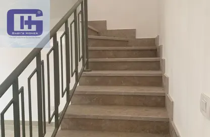 (بنتهاوس  (روف - 3 غرف نوم - 4 حمامات للبيع في مون ريزيدنس - فيفث سكوير - التجمع الخامس - مدينة القاهرة الجديدة - القاهرة