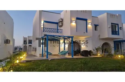 Chalet - 2 Bedrooms - 2 Bathrooms for sale in Mountain View - Ras Al Hekma - North Coast