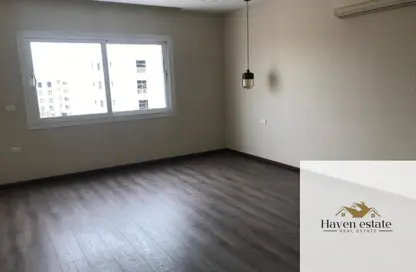 Apartment - 4 Bedrooms - 3 Bathrooms for rent in Hyde Park - New Cairo City - Cairo