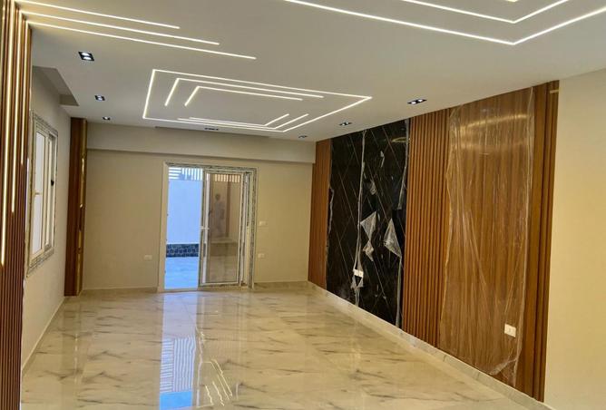 8056620 - Property Image 2