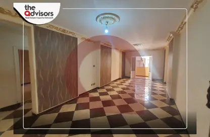 Apartment - 3 Bedrooms - 1 Bathroom for rent in Ali Bek Hassanein St. - Laurent - Hay Sharq - Alexandria Apartment - 3 Bedrooms - 1 Bathroom for rent in Ali Bek Hassanein St. - Laurent - Hay Sharq - Alexandria