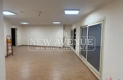 Office Space - Studio - 2 Bathrooms for sale in Abdelhamid Gouda Al Sahar St. - Zahraa El Maadi - Hay El Maadi - Cairo
