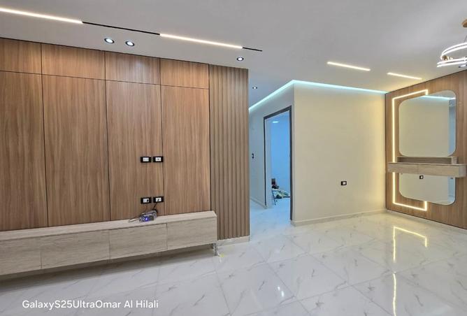 8086903 - Property Main Image