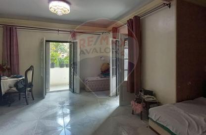 شقة - 2 غرف نوم - 1 حمام للبيع في محرم بك - حي شرق - الاسكندرية
