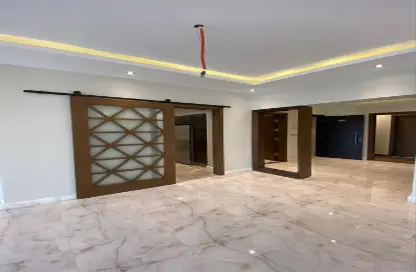 شقة - 3 غرف نوم - 4 حمامات للايجار في ذا كورت ياردز - كمبوندات الشيخ زايد - الشيخ زايد - الجيزة