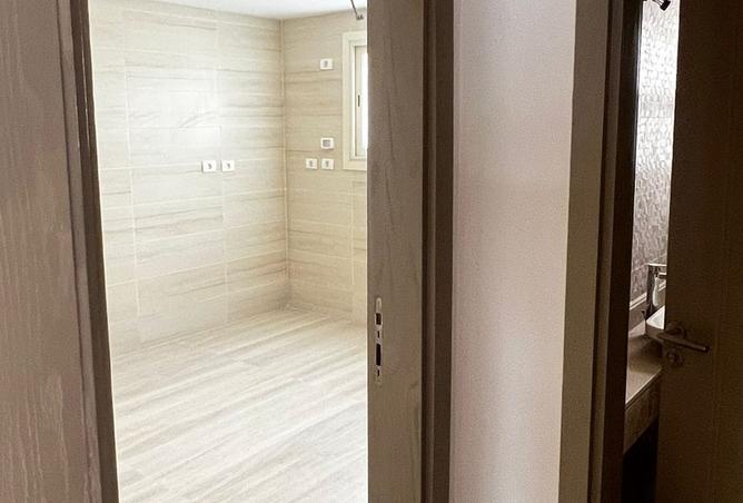 8081718 - Property Image 3