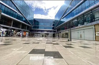 عيادة - استوديو - 1 حمام للبيع في ريتزي - شارع الشباب - الشيخ زايد - الجيزة