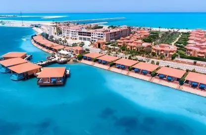 Chalet - 2 Bedrooms - 2 Bathrooms for sale in Marina 8 - Marina - Al Alamein - North Coast
