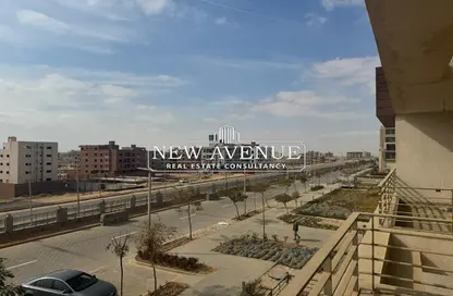 Apartment - 4 Bedrooms - 5 Bathrooms for sale in Palm Hills New Cairo - 5th Settlement Compounds - The 5th Settlement - New Cairo City - Cairo
