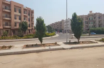 شقة - 3 غرف نوم - 1 حمام للبيع في المجاورة الرابعة - المنطقة الخامسة - مدينة الشروق - القاهرة