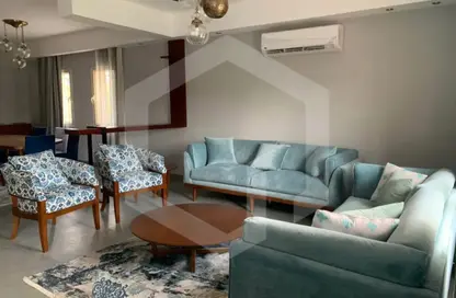 Twin House - 3 Bedrooms - 4 Bathrooms for rent in Greens - 6th District - Sheikh Zayed City - Giza
