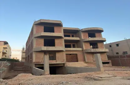 فيلا - 8 غرف نوم - 8 حمامات للبيع في المجاورة الثانية - الحي الاول شرق - مدينة الشروق - القاهرة