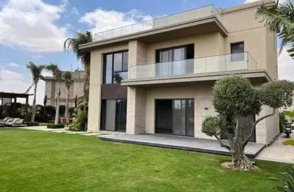 Villa - 6 Bedrooms - 6 Bathrooms for sale in Sodic West - Sheikh Zayed Compounds - Sheikh Zayed City - Giza