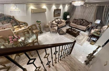 Apartment - 4 Bedrooms - 4 Bathrooms for sale in 10th Sector - Zahraa El Maadi - Hay El Maadi - Cairo